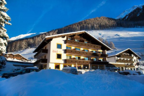 Гостиница Berghotel Tyrol & Firn, Сеналес